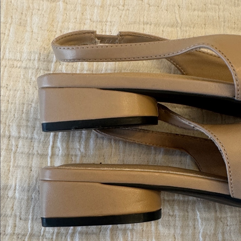 Anne Klein Two-Tone Beige and Black Slingback Flats - Picture 8 of 9
